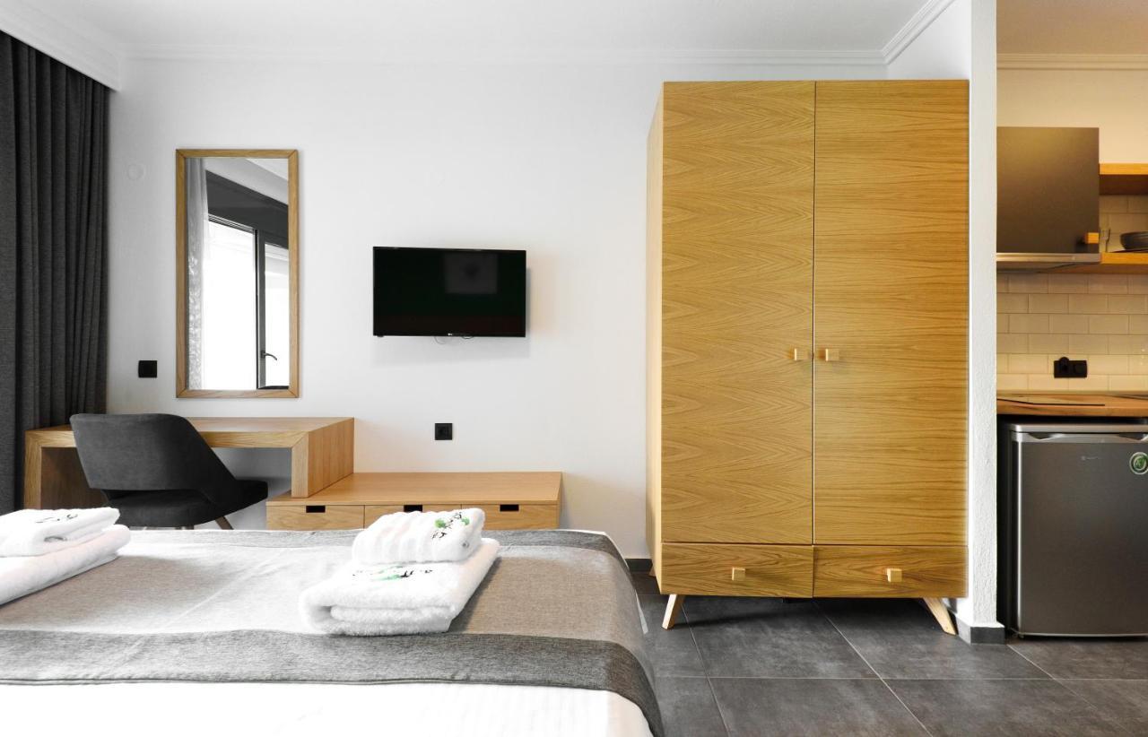 Botanica Luxury Suites Неос-Мармарас Экстерьер фото