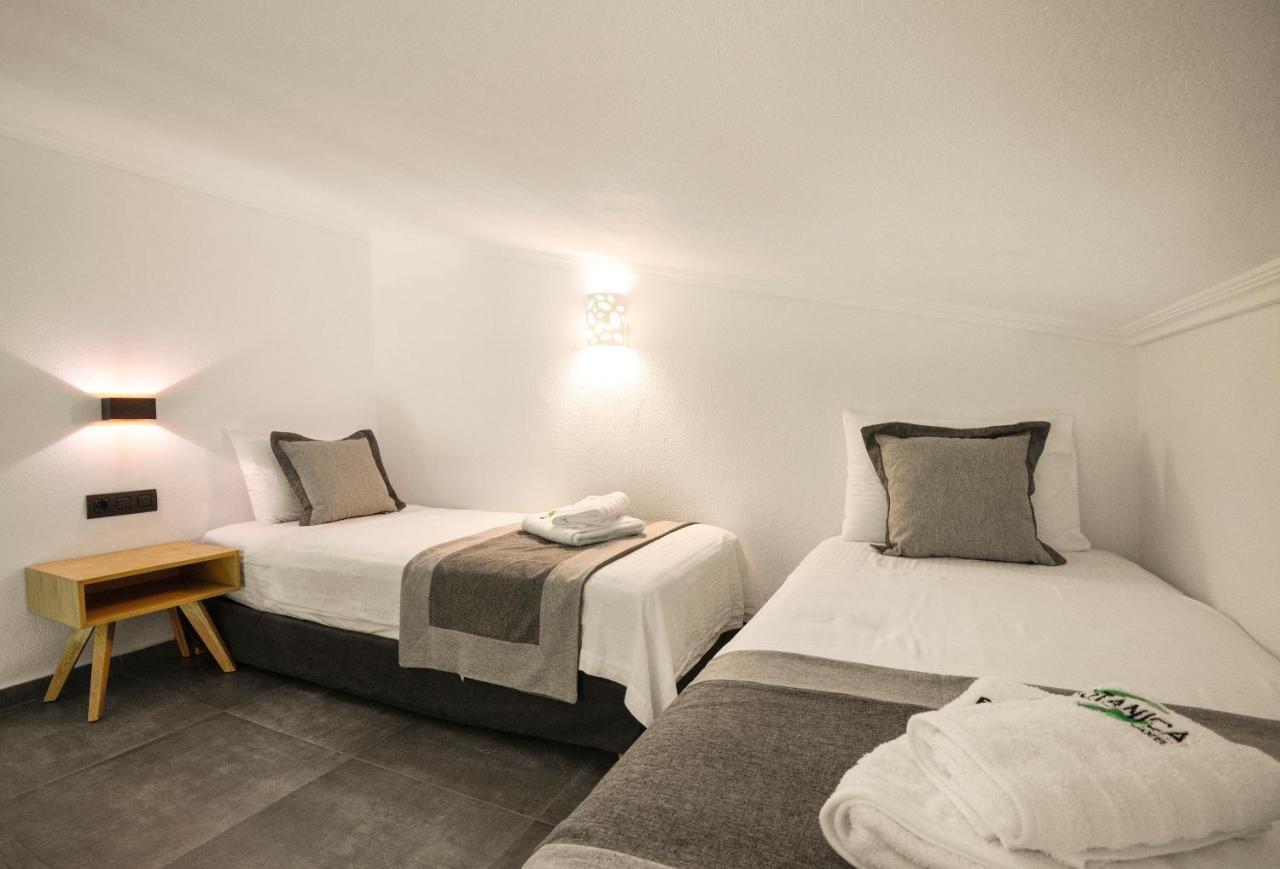 Botanica Luxury Suites Неос-Мармарас Экстерьер фото