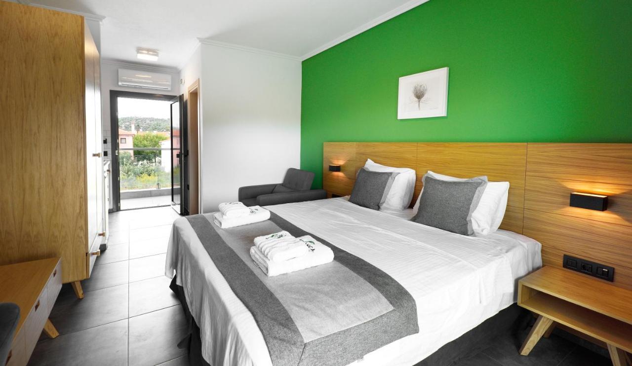 Botanica Luxury Suites Неос-Мармарас Экстерьер фото